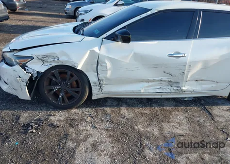 2017 Nissan Maxima 3.5 S из США, поврежденный, VIN 1N4AA6AP3HC360265